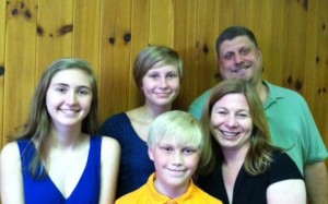 New member Rob Hammock (right rear) and family:  kids - Elizabeth, MacKenzie and Jackson and wife Caroline